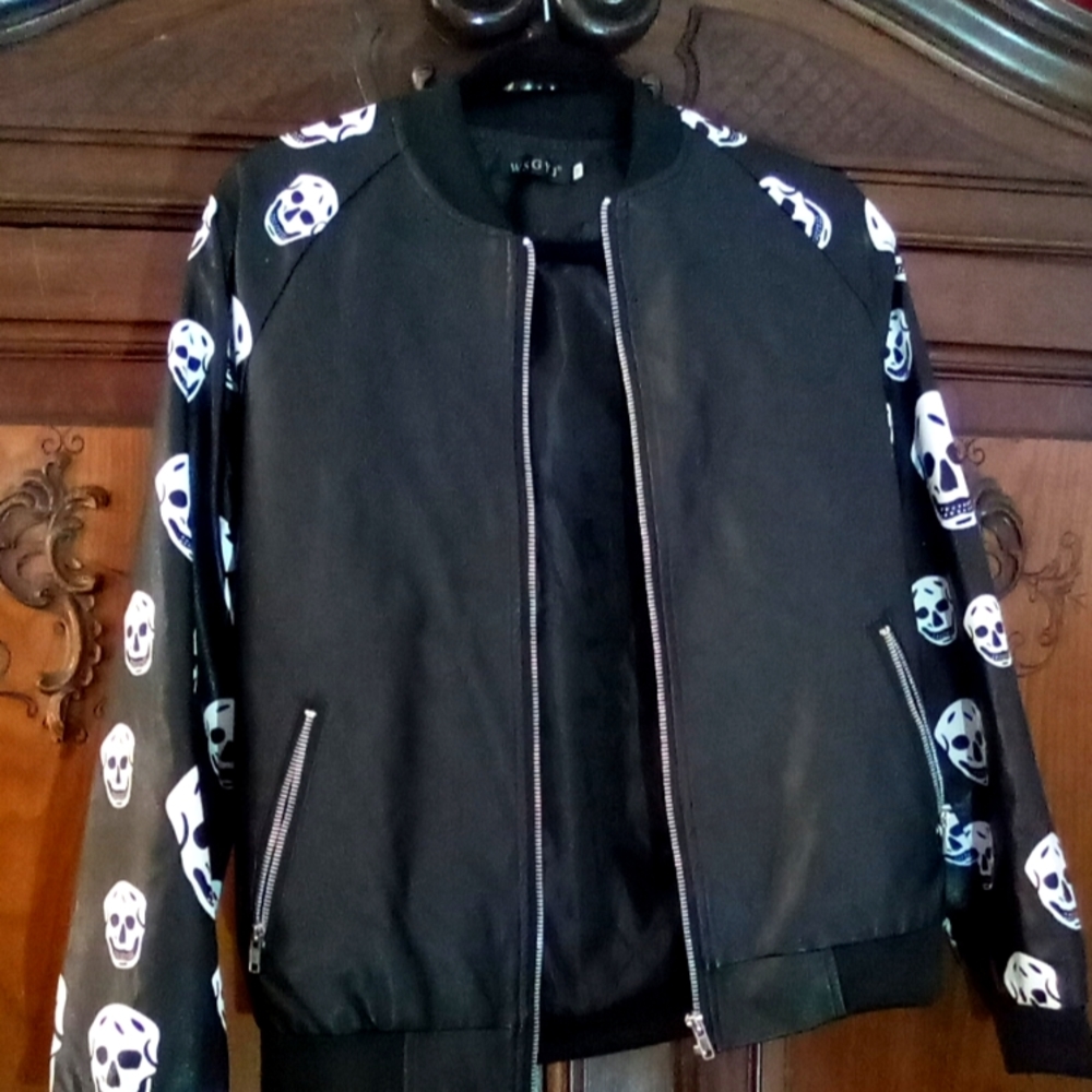 BRAND NEW Bomber styled jacket by WSGYJ.